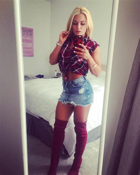 WWE NXT: Mandy Rose’s Private Videos Without Clothes。